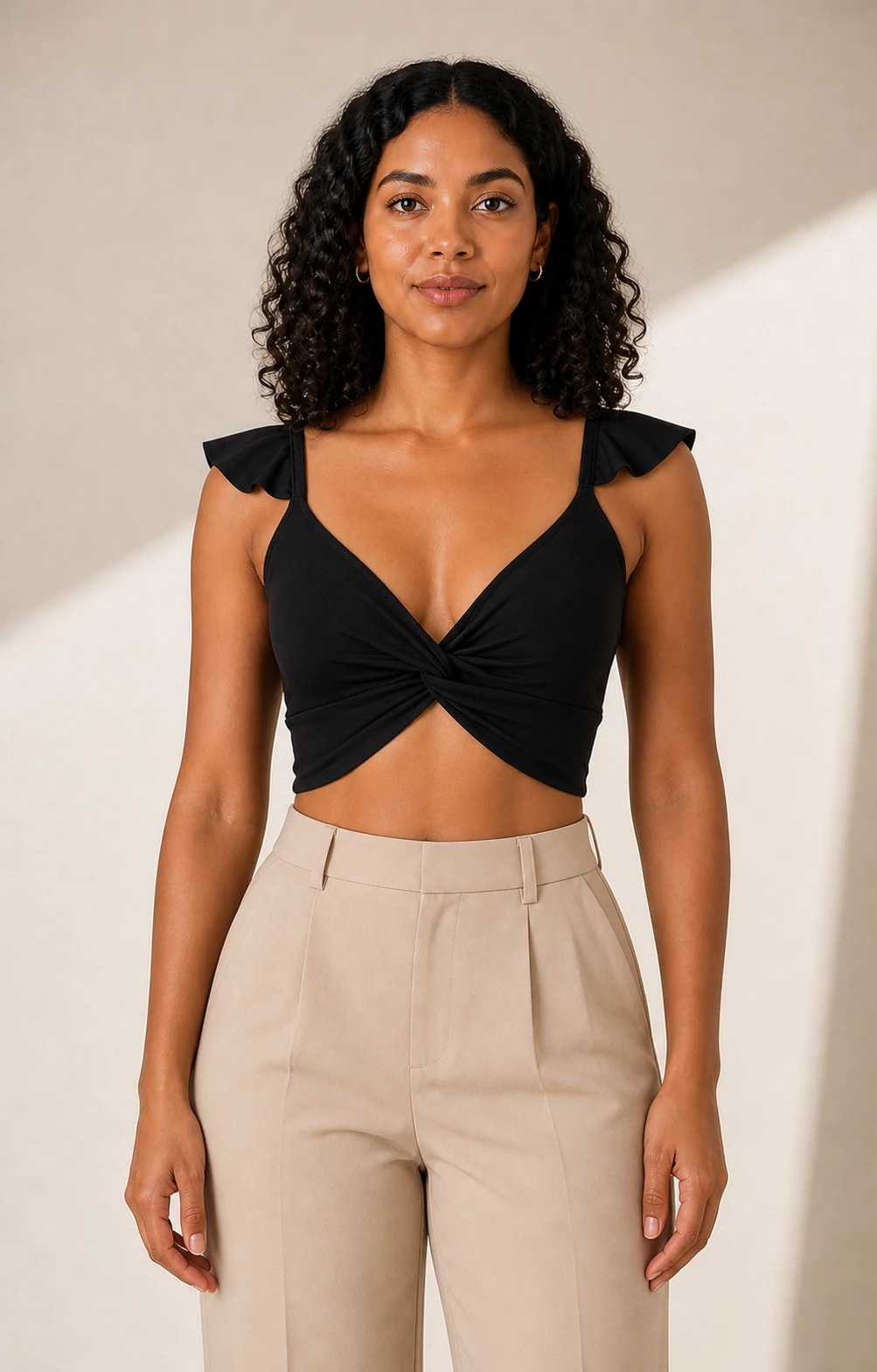 Top crop twist, color Negro, vista frontal